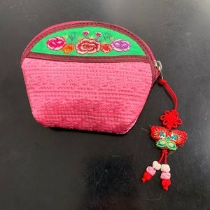 NWOT Asian Inspired Embroidered Coin Purse
